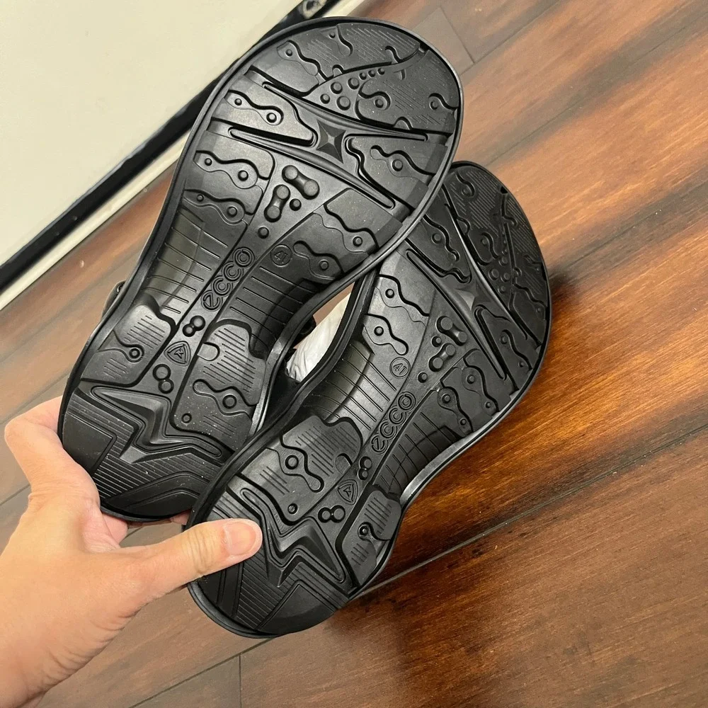 New Ecco Women Offroad Puffy Leather Outdoor Sandals Black size EU 41/ 10-10.5 - Picture 7 of 8